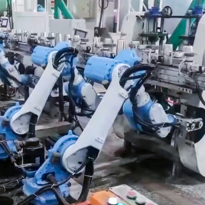 120 kg - 200 kg Ligne de peinture intelligente Robot Peintre de ligne pour les matériaux de construction